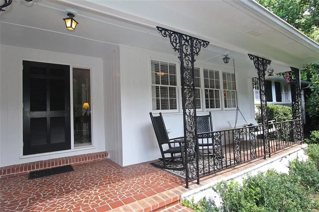 3120 Marne Drive Nw, Atlanta, Georgia 30305, 5 Bedrooms Bedrooms, ,3 BathroomsBathrooms,Residential,Sold,3120 Marne Drive Nw,5733440