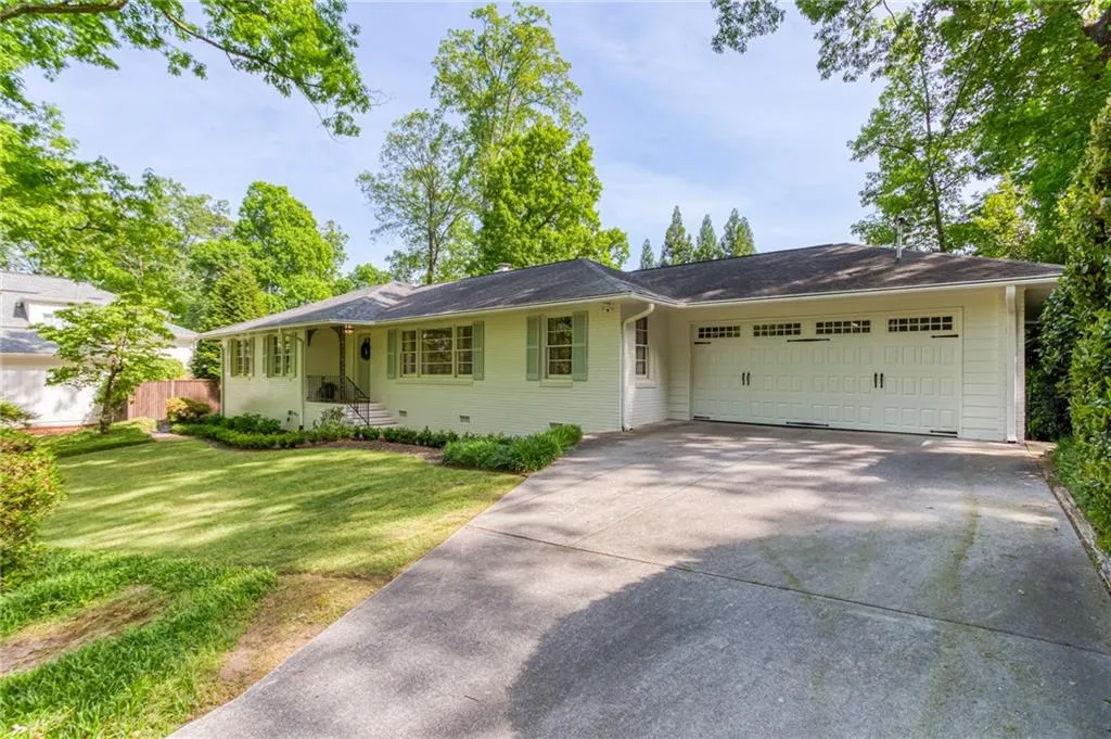 365 Highbrook Drive, Atlanta, Georgia 30342, 3 Bedrooms Bedrooms, ,2 BathroomsBathrooms,Residential,Sold,365 Highbrook Drive,7039139