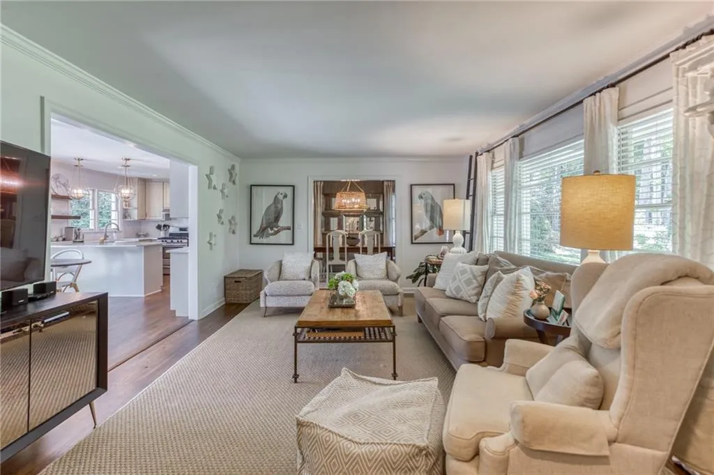 365 Highbrook Drive, Atlanta, Georgia 30342, 3 Bedrooms Bedrooms, ,2 BathroomsBathrooms,Residential,Sold,365 Highbrook Drive,7039139