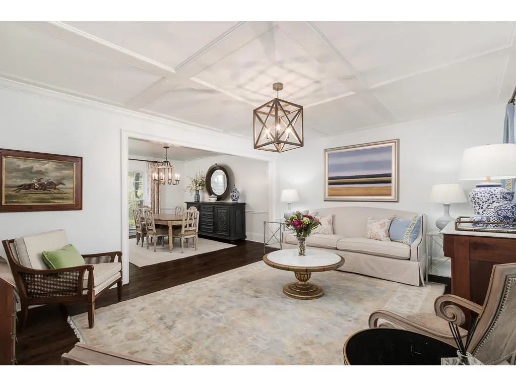 170 Burdette Road Nw, Atlanta, Georgia 30327, 6 Bedrooms Bedrooms, ,4 BathroomsBathrooms,Residential,Sold,170 Burdette Road Nw,6117557