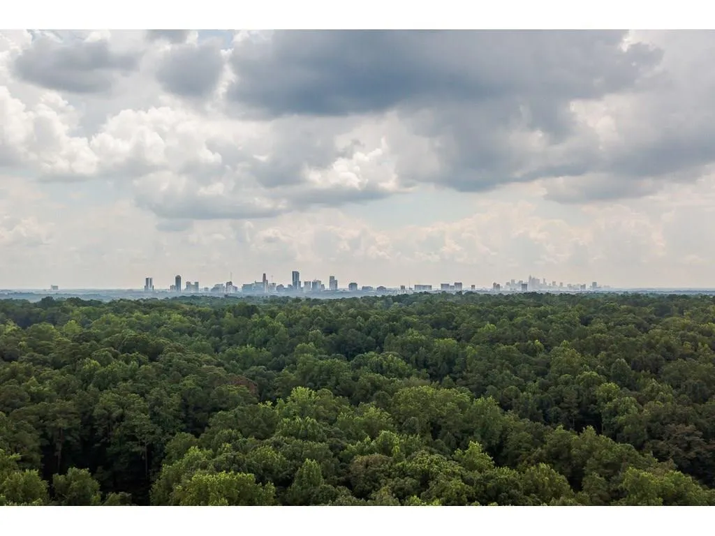170 Burdette Road Nw, Atlanta, Georgia 30327, 6 Bedrooms Bedrooms, ,4 BathroomsBathrooms,Residential,Sold,170 Burdette Road Nw,6117557