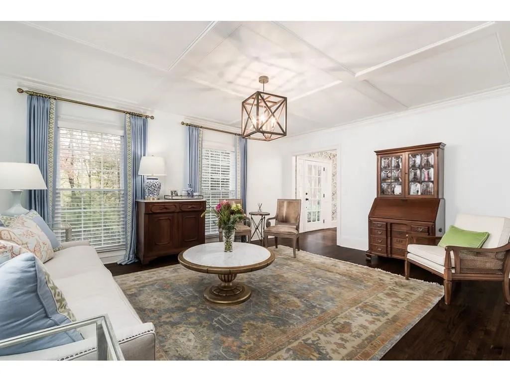 170 Burdette Road Nw, Atlanta, Georgia 30327, 6 Bedrooms Bedrooms, ,4 BathroomsBathrooms,Residential,Sold,170 Burdette Road Nw,6117557