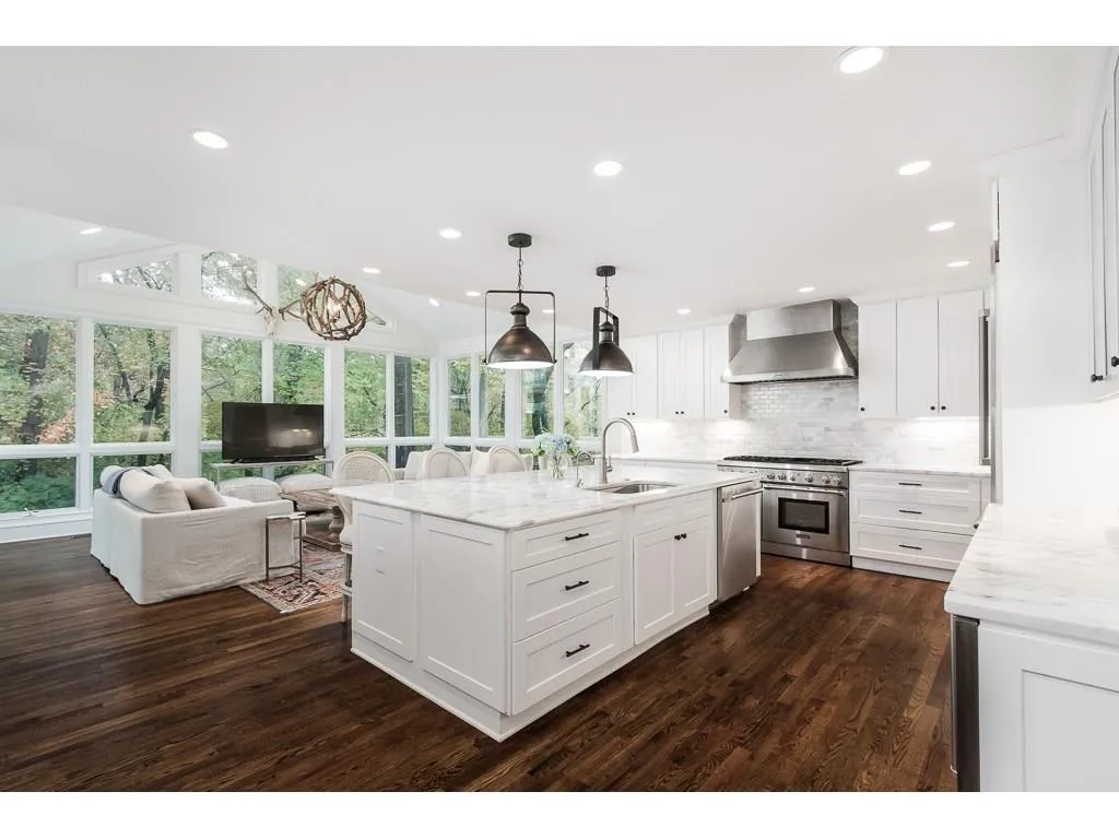 170 Burdette Road Nw, Atlanta, Georgia 30327, 6 Bedrooms Bedrooms, ,4 BathroomsBathrooms,Residential,Sold,170 Burdette Road Nw,6117557
