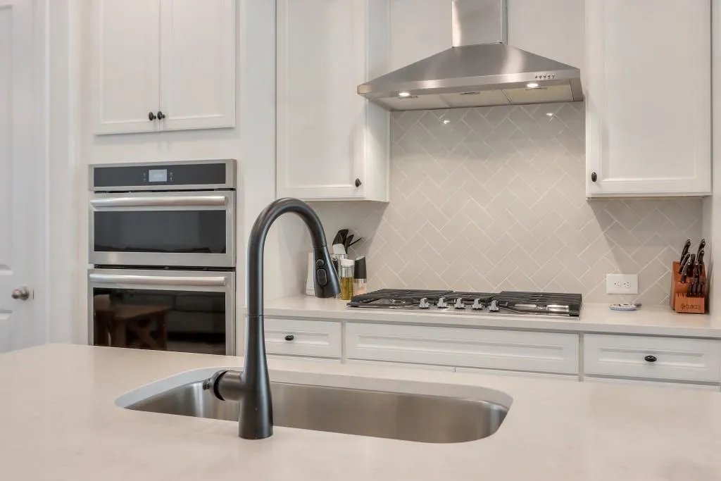 6565 Beacon Drive Unit 322, Sandy Springs, Georgia 30328, 3 Bedrooms Bedrooms, ,3 BathroomsBathrooms,Residential,Sold,6565 Beacon Drive Unit 322,7267471