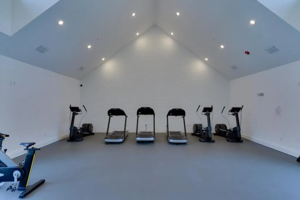 6565 Beacon Drive Unit 322, Sandy Springs, Georgia 30328, 3 Bedrooms Bedrooms, ,3 BathroomsBathrooms,Residential,Sold,6565 Beacon Drive Unit 322,7267471