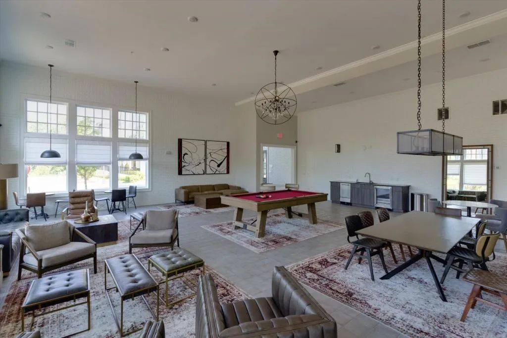 6565 Beacon Drive Unit 322, Sandy Springs, Georgia 30328, 3 Bedrooms Bedrooms, ,3 BathroomsBathrooms,Residential,Sold,6565 Beacon Drive Unit 322,7267471