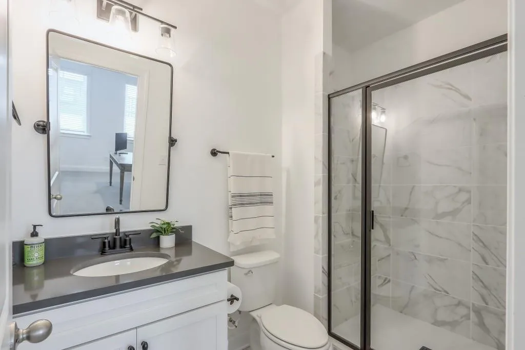 6565 Beacon Drive Unit 322, Sandy Springs, Georgia 30328, 3 Bedrooms Bedrooms, ,3 BathroomsBathrooms,Residential,Sold,6565 Beacon Drive Unit 322,7267471