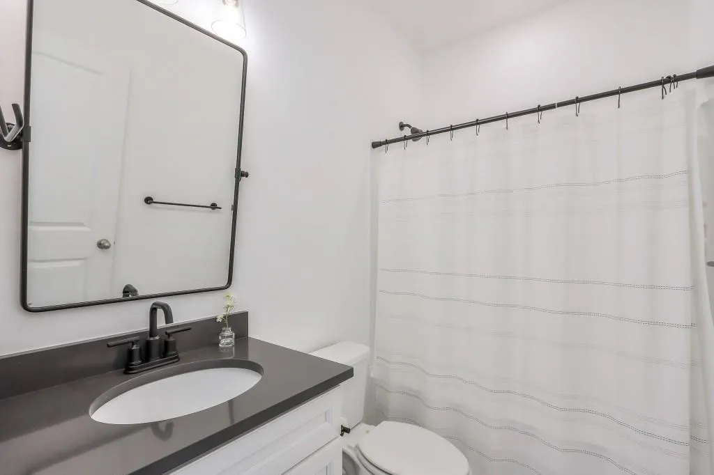 6565 Beacon Drive Unit 322, Sandy Springs, Georgia 30328, 3 Bedrooms Bedrooms, ,3 BathroomsBathrooms,Residential,Sold,6565 Beacon Drive Unit 322,7267471