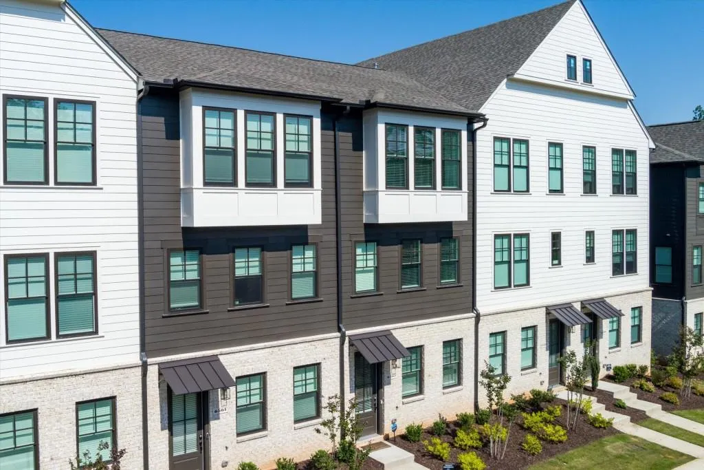 6565 Beacon Drive Unit 322, Sandy Springs, Georgia 30328, 3 Bedrooms Bedrooms, ,3 BathroomsBathrooms,Residential,Sold,6565 Beacon Drive Unit 322,7267471