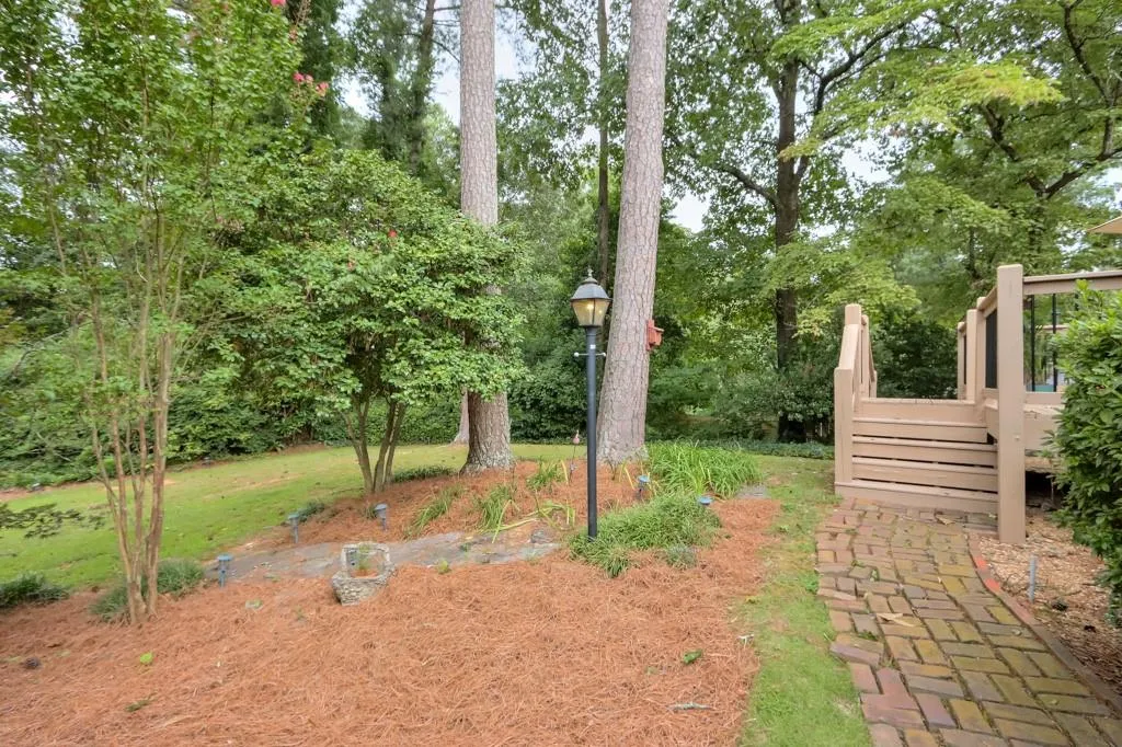 90 River Springs Drive, Sandy Springs, Georgia 30328, 4 Bedrooms Bedrooms, ,3 BathroomsBathrooms,Residential,Sold,90 River Springs Drive,7107270