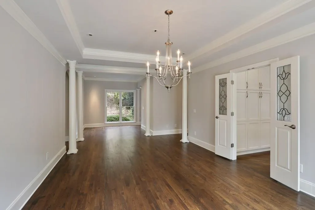 255 Grogans Lake Point, Sandy Springs, Georgia 30350, 5 Bedrooms Bedrooms, ,4 BathroomsBathrooms,Residential,Sold,255 Grogans Lake Point,5771112