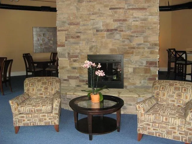 155 N River Drive Unit G, Atlanta, Georgia 30350, 2 Bedrooms Bedrooms, ,2 BathroomsBathrooms,Residential,Sold,155 N River Drive Unit G,5672989