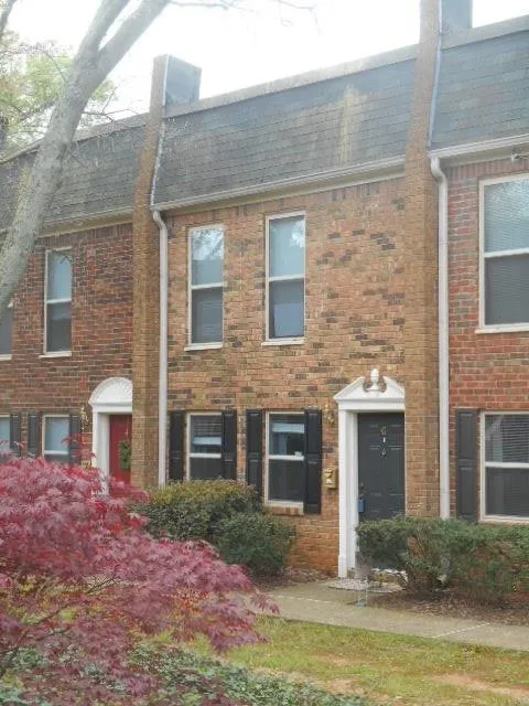 155 N River Drive Unit G, Atlanta, Georgia 30350, 2 Bedrooms Bedrooms, ,2 BathroomsBathrooms,Residential,Sold,155 N River Drive Unit G,5672989