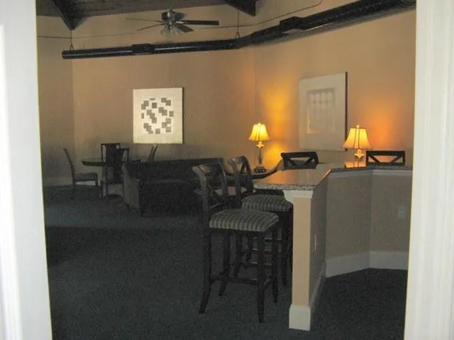 155 N River Drive Unit G, Atlanta, Georgia 30350, 2 Bedrooms Bedrooms, ,2 BathroomsBathrooms,Residential,Sold,155 N River Drive Unit G,5672989