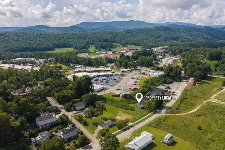 1245 E Main Street E, Blue Ridge, Georgia 30513