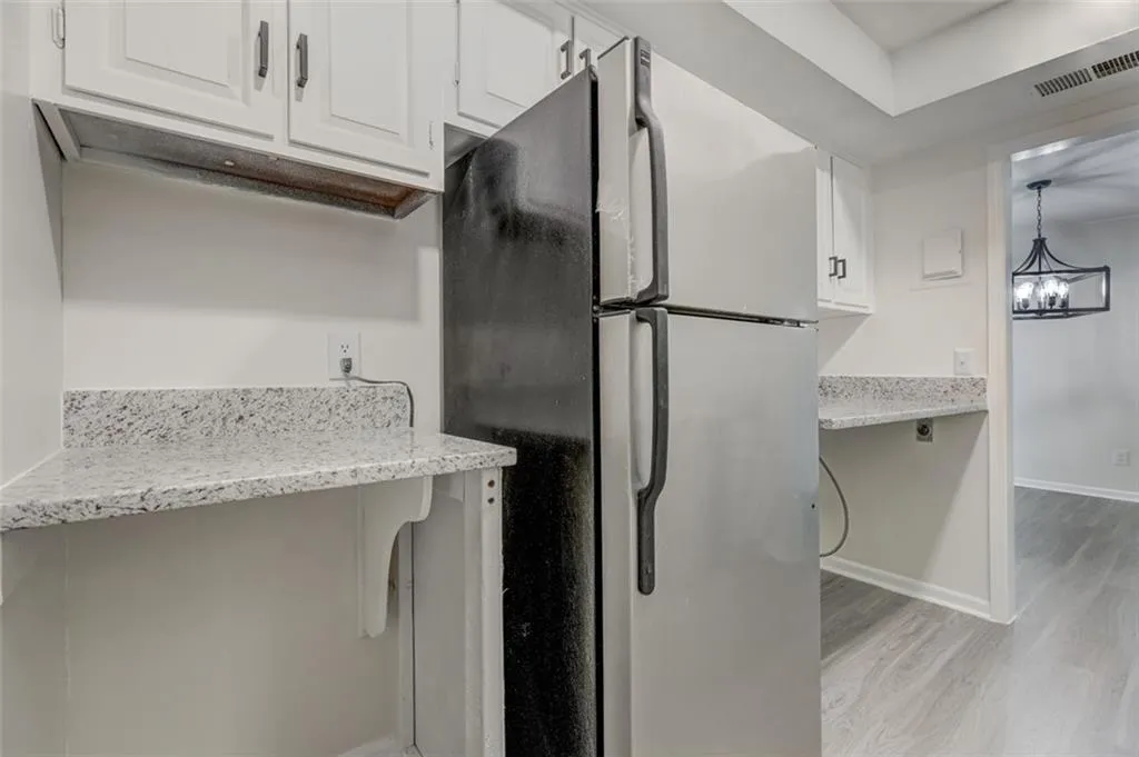 6851 Roswell Road Unit F8, Atlanta, Georgia 30328, 2 Bedrooms Bedrooms, ,2 BathroomsBathrooms,Residential,Sold,6851 Roswell Road Unit F8,6905878