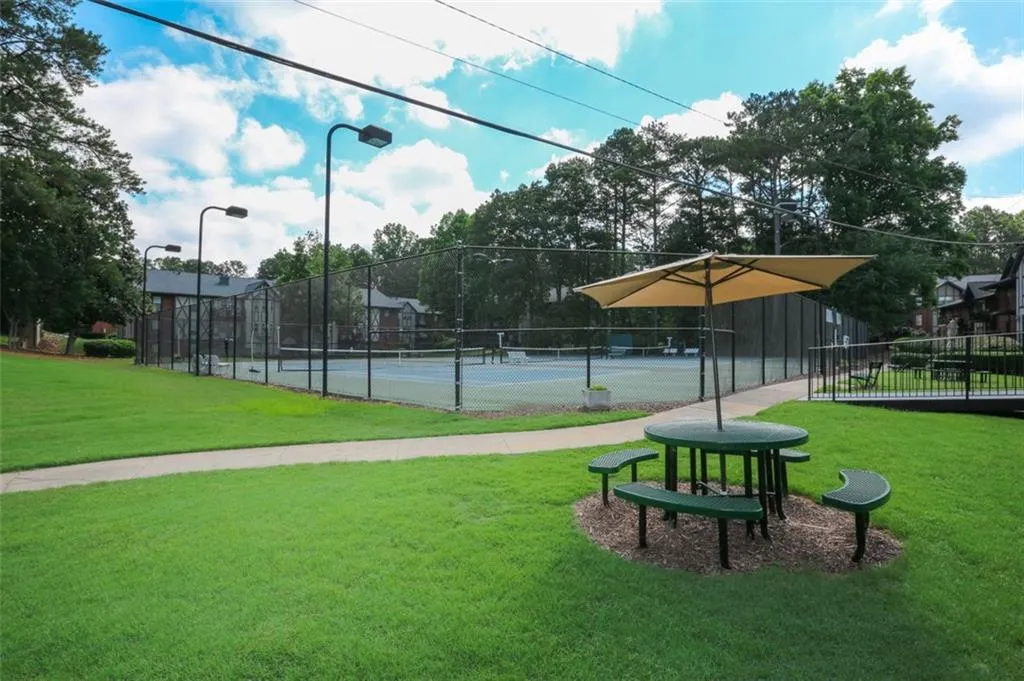 6851 Roswell Road Unit F8, Atlanta, Georgia 30328, 2 Bedrooms Bedrooms, ,2 BathroomsBathrooms,Residential,Sold,6851 Roswell Road Unit F8,6905878