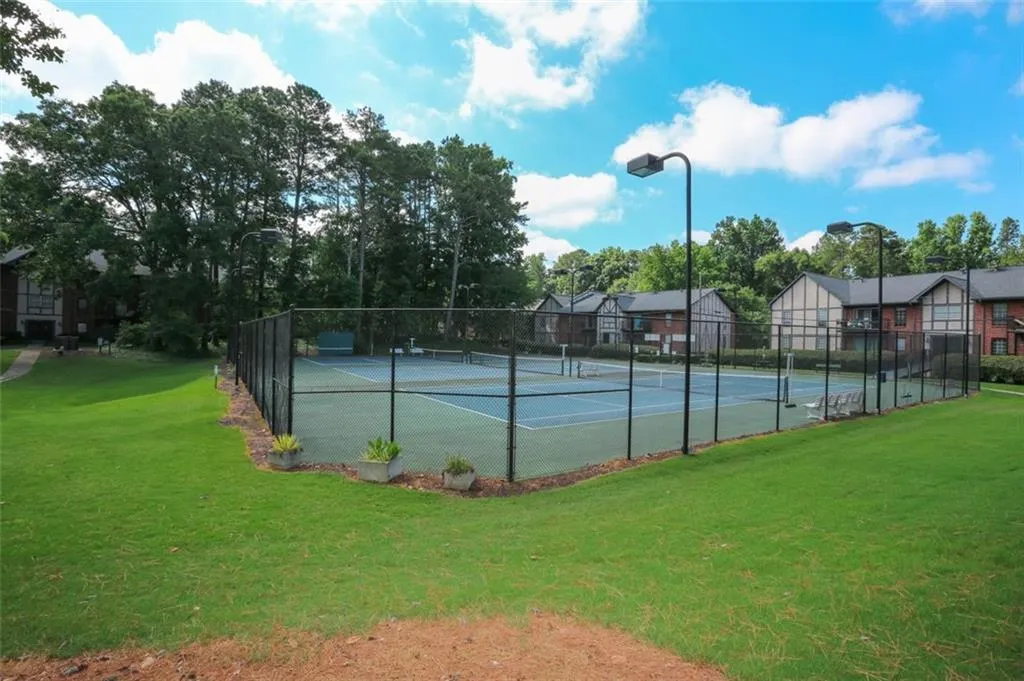 6851 Roswell Road Unit F8, Atlanta, Georgia 30328, 2 Bedrooms Bedrooms, ,2 BathroomsBathrooms,Residential,Sold,6851 Roswell Road Unit F8,6905878