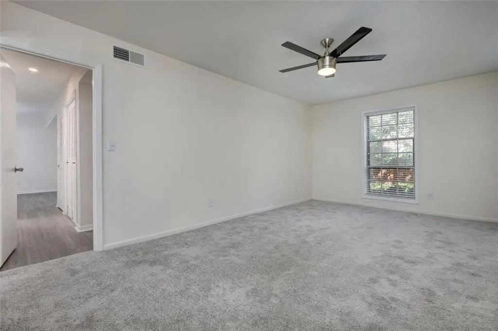 6851 Roswell Road Unit F8, Atlanta, Georgia 30328, 2 Bedrooms Bedrooms, ,2 BathroomsBathrooms,Residential,Sold,6851 Roswell Road Unit F8,6905878