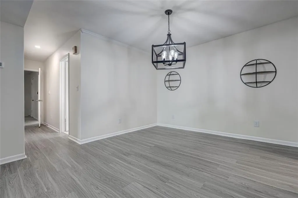 6851 Roswell Road Unit F8, Atlanta, Georgia 30328, 2 Bedrooms Bedrooms, ,2 BathroomsBathrooms,Residential,Sold,6851 Roswell Road Unit F8,6905878