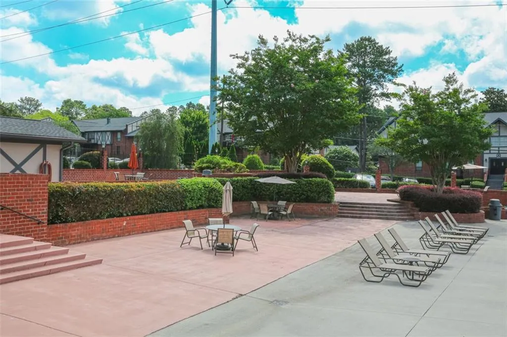 6851 Roswell Road Unit F8, Atlanta, Georgia 30328, 2 Bedrooms Bedrooms, ,2 BathroomsBathrooms,Residential,Sold,6851 Roswell Road Unit F8,6905878