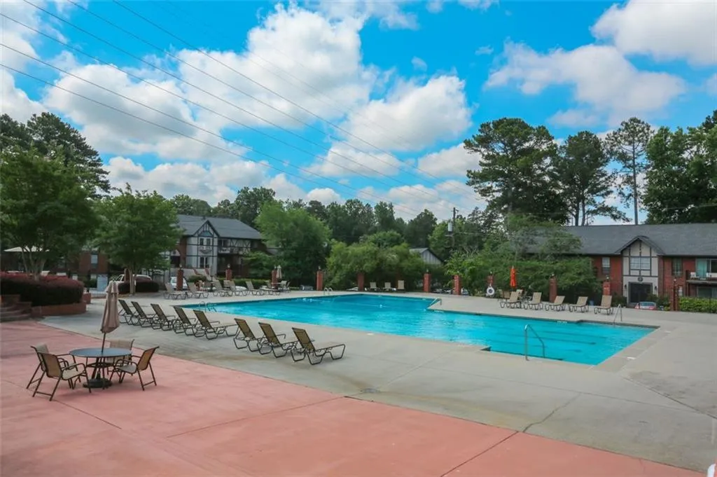 6851 Roswell Road Unit F8, Atlanta, Georgia 30328, 2 Bedrooms Bedrooms, ,2 BathroomsBathrooms,Residential,Sold,6851 Roswell Road Unit F8,6905878