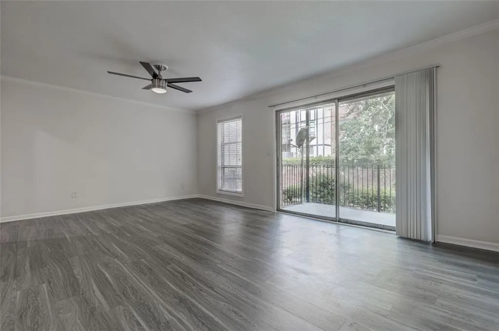 6851 Roswell Road Unit F8, Atlanta, Georgia 30328, 2 Bedrooms Bedrooms, ,2 BathroomsBathrooms,Residential,Sold,6851 Roswell Road Unit F8,6905878