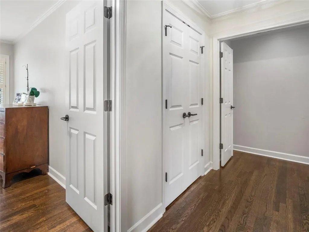 4750 Huntley Drive, Atlanta, Georgia 30342, 4 Bedrooms Bedrooms, ,3 BathroomsBathrooms,Residential,Sold,4750 Huntley Drive,6812181