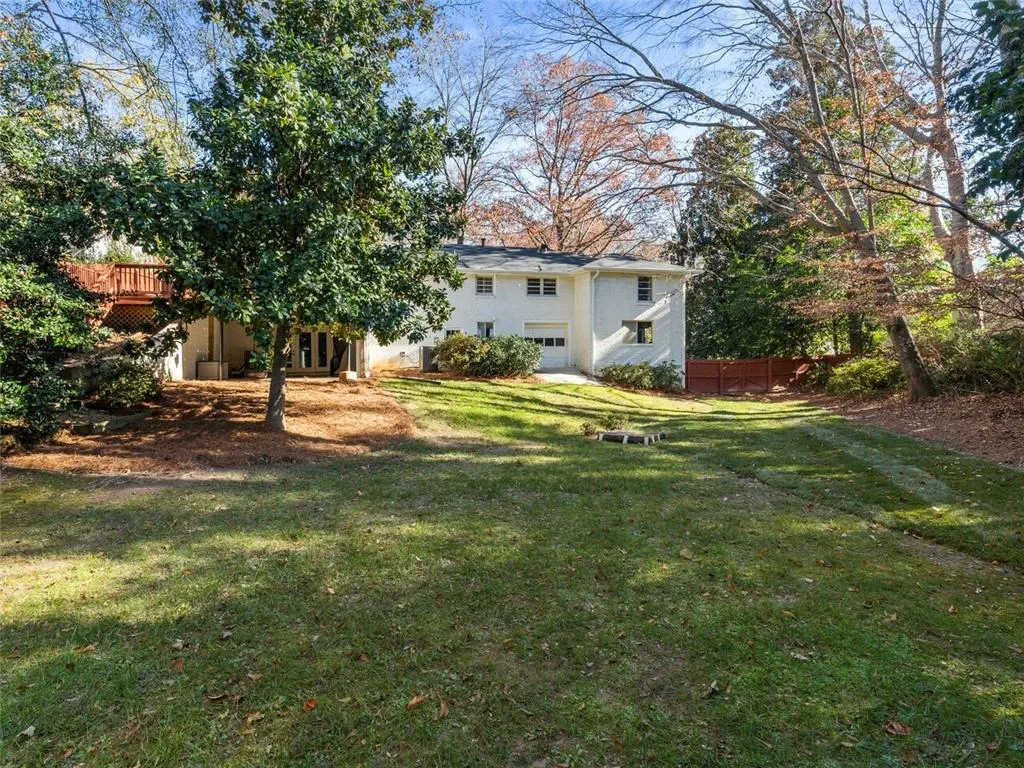 4750 Huntley Drive, Atlanta, Georgia 30342, 4 Bedrooms Bedrooms, ,3 BathroomsBathrooms,Residential,Sold,4750 Huntley Drive,6812181