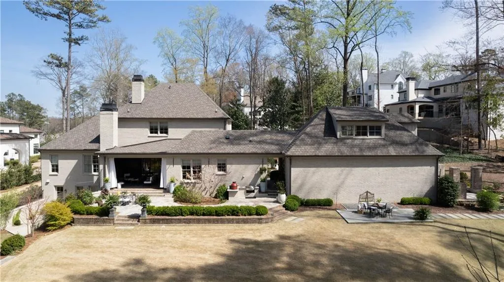 4530 Peachtree Dunwoody Road NE, Atlanta, Georgia 30342, 4 Bedrooms Bedrooms, ,4 BathroomsBathrooms,Residential,For Sale,4530 Peachtree Dunwoody Road NE,7357212