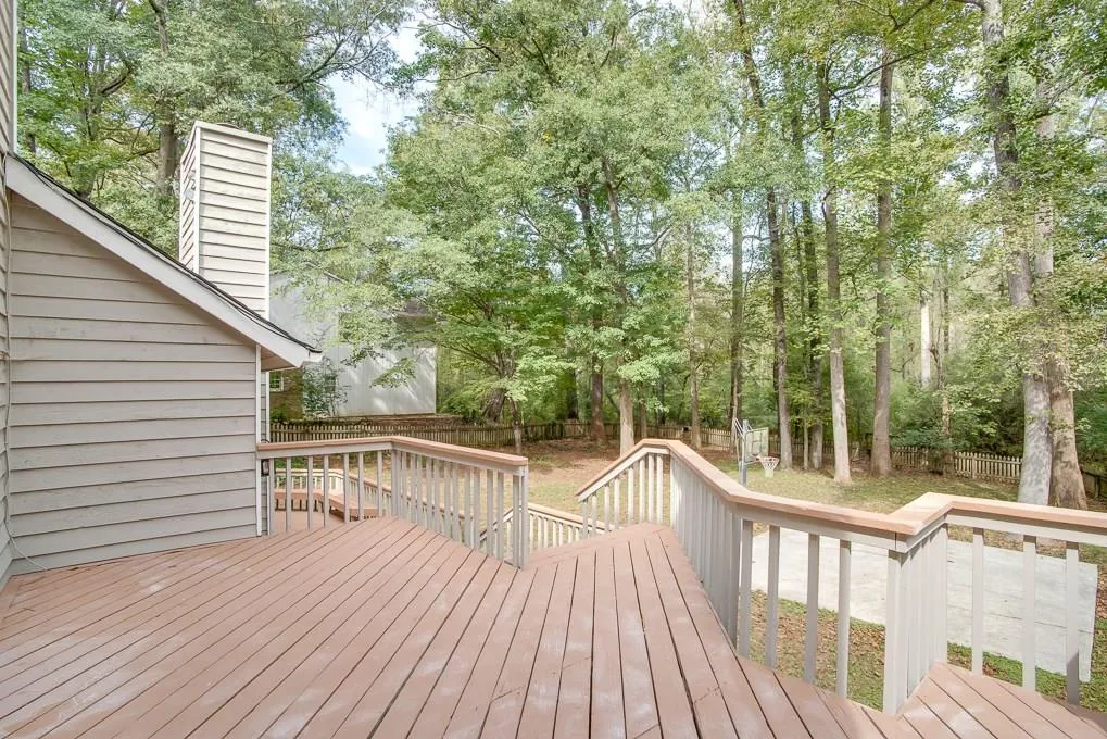 250 Mark Trail, Sandy Springs, Georgia 30328, 6 Bedrooms Bedrooms, ,3 BathroomsBathrooms,Residential,Sold,250 Mark Trail,5924003