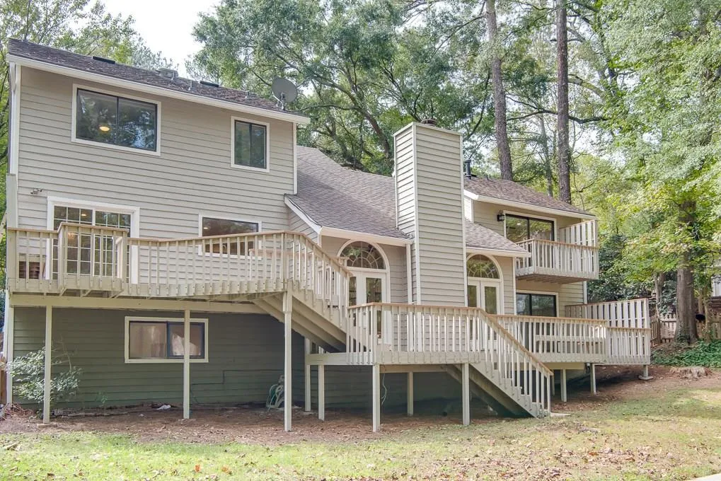 250 Mark Trail, Sandy Springs, Georgia 30328, 6 Bedrooms Bedrooms, ,3 BathroomsBathrooms,Residential,Sold,250 Mark Trail,5924003