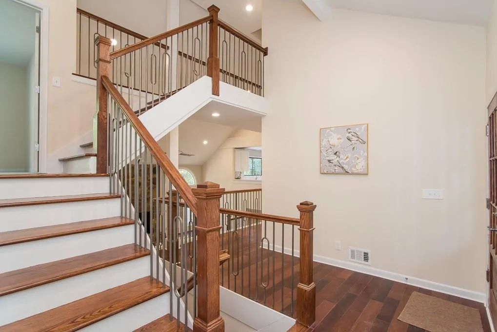 250 Mark Trail, Sandy Springs, Georgia 30328, 6 Bedrooms Bedrooms, ,3 BathroomsBathrooms,Residential,Sold,250 Mark Trail,5924003