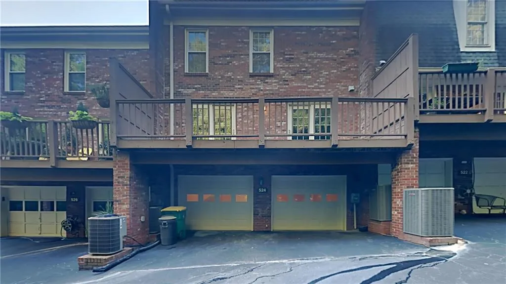 524 The North Chace, Sandy Springs, Georgia 30328, 3 Bedrooms Bedrooms, ,2 BathroomsBathrooms,Residential,Sold,524 The North Chace,6951817 524 The North Chace, Sandy Springs, Georgia 30328, 3 Bedrooms Bedrooms, ,2 BathroomsBathrooms,Residential,Sold,524 The North Chace,6951817