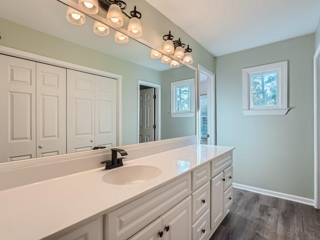 307 Hollyfax Circle, Atlanta, Georgia 30328, 2 Bedrooms Bedrooms, ,2 BathroomsBathrooms,Residential,Sold,307 Hollyfax Circle,7331825
