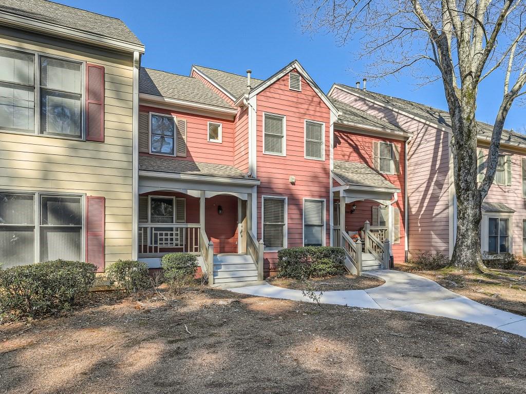 307 Hollyfax Circle, Atlanta, Georgia 30328, 2 Bedrooms Bedrooms, ,2 BathroomsBathrooms,Residential,Sold,307 Hollyfax Circle,7331825