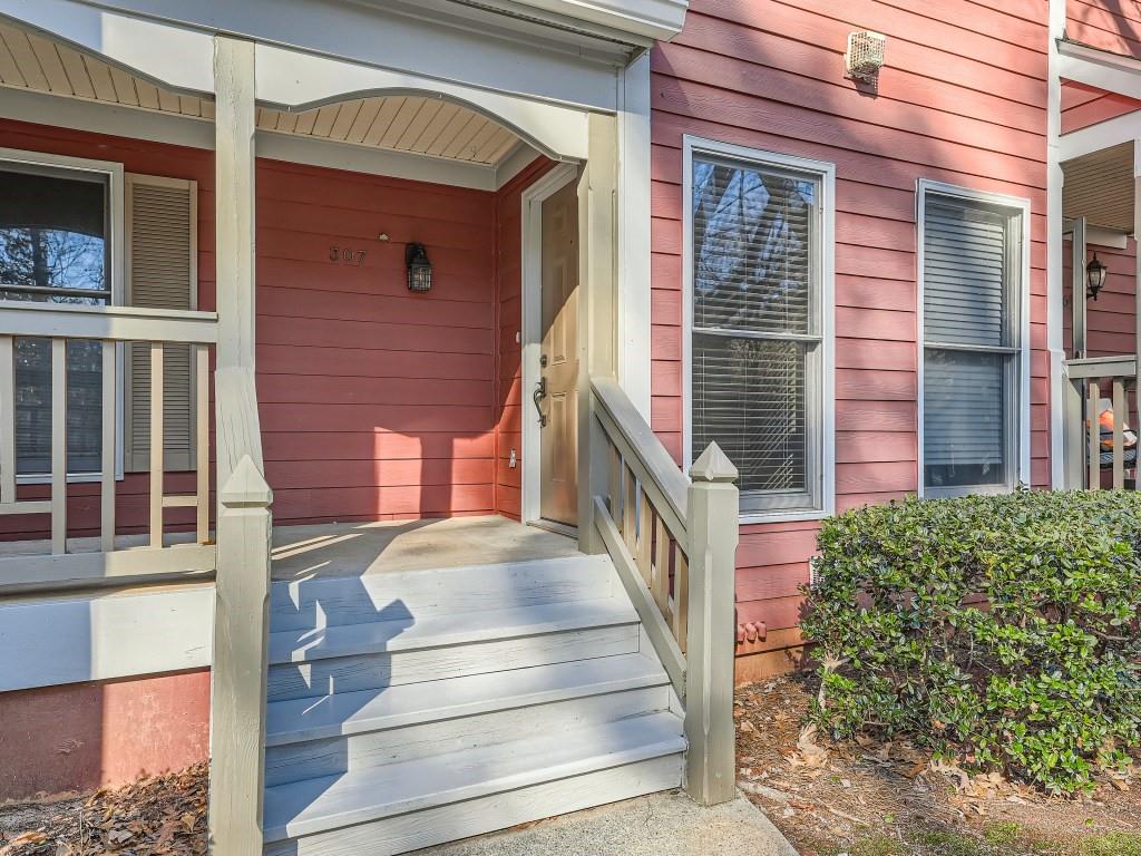 307 Hollyfax Circle, Atlanta, Georgia 30328, 2 Bedrooms Bedrooms, ,2 BathroomsBathrooms,Residential,Sold,307 Hollyfax Circle,7331825
