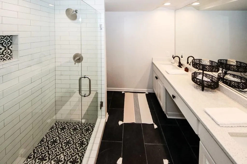6851 Roswell Road Unit H-22, Atlanta, Georgia 30328, 3 Bedrooms Bedrooms, ,2 BathroomsBathrooms,Residential,Sold,6851 Roswell Road Unit H-22,6695508