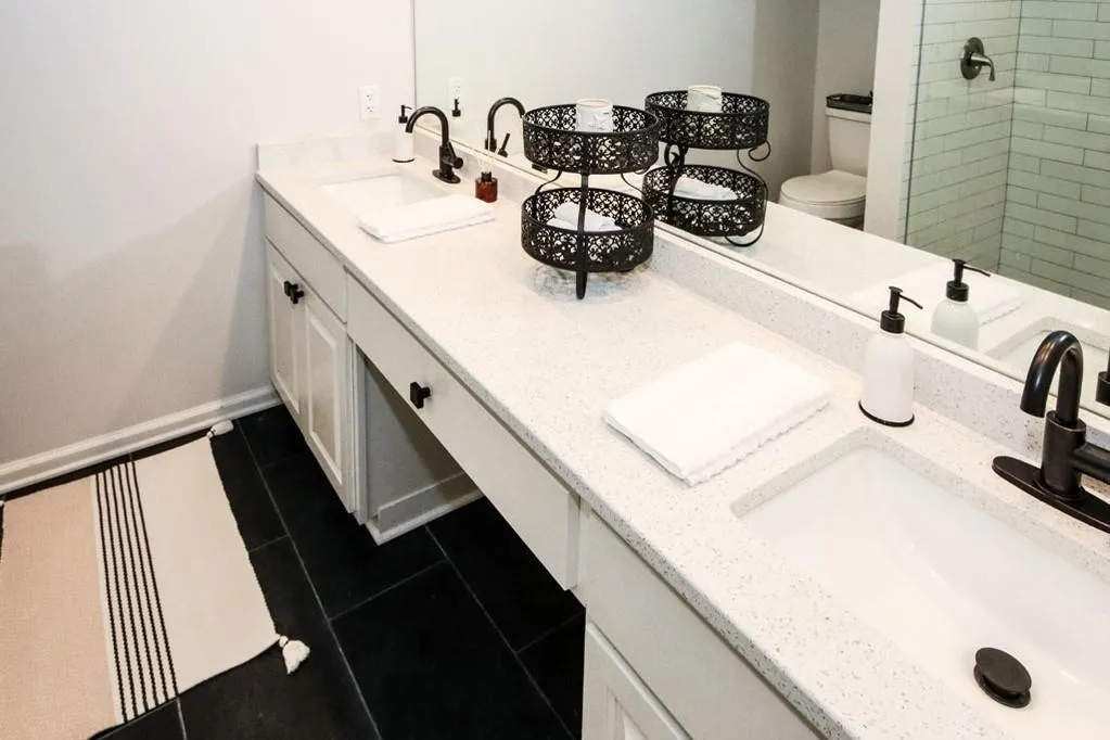 6851 Roswell Road Unit H-22, Atlanta, Georgia 30328, 3 Bedrooms Bedrooms, ,2 BathroomsBathrooms,Residential,Sold,6851 Roswell Road Unit H-22,6695508