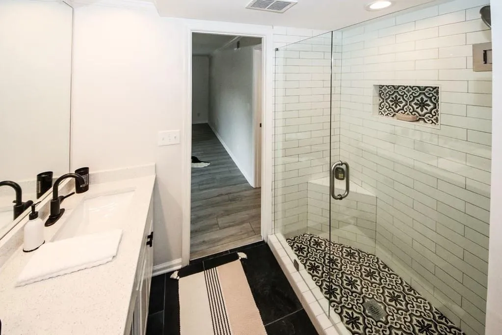 6851 Roswell Road Unit H-22, Atlanta, Georgia 30328, 3 Bedrooms Bedrooms, ,2 BathroomsBathrooms,Residential,Sold,6851 Roswell Road Unit H-22,6695508