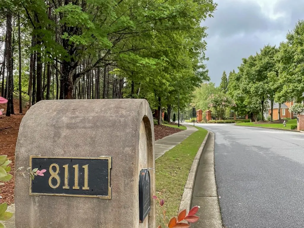 8111 Nesbit Ferry Road, Sandy Springs, Georgia 30350, 6 Bedrooms Bedrooms, ,5 BathroomsBathrooms,Residential,Sold,8111 Nesbit Ferry Road,6908249