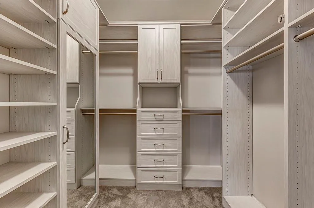 8111 Nesbit Ferry Road, Sandy Springs, Georgia 30350, 6 Bedrooms Bedrooms, ,5 BathroomsBathrooms,Residential,Sold,8111 Nesbit Ferry Road,6908249