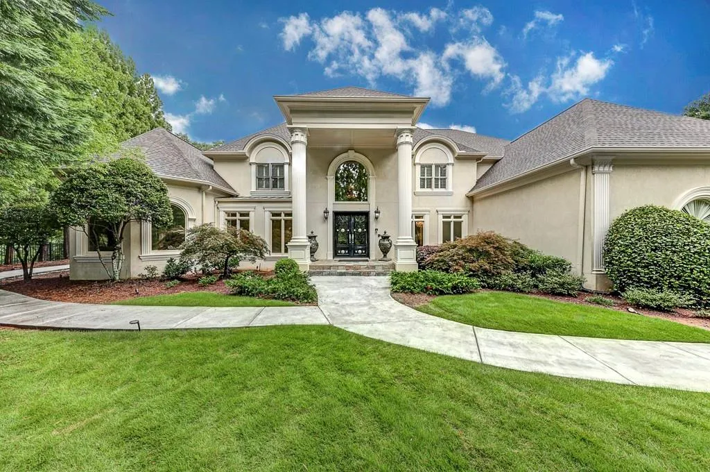 8111 Nesbit Ferry Road, Sandy Springs, Georgia 30350, 6 Bedrooms Bedrooms, ,5 BathroomsBathrooms,Residential,Sold,8111 Nesbit Ferry Road,6908249