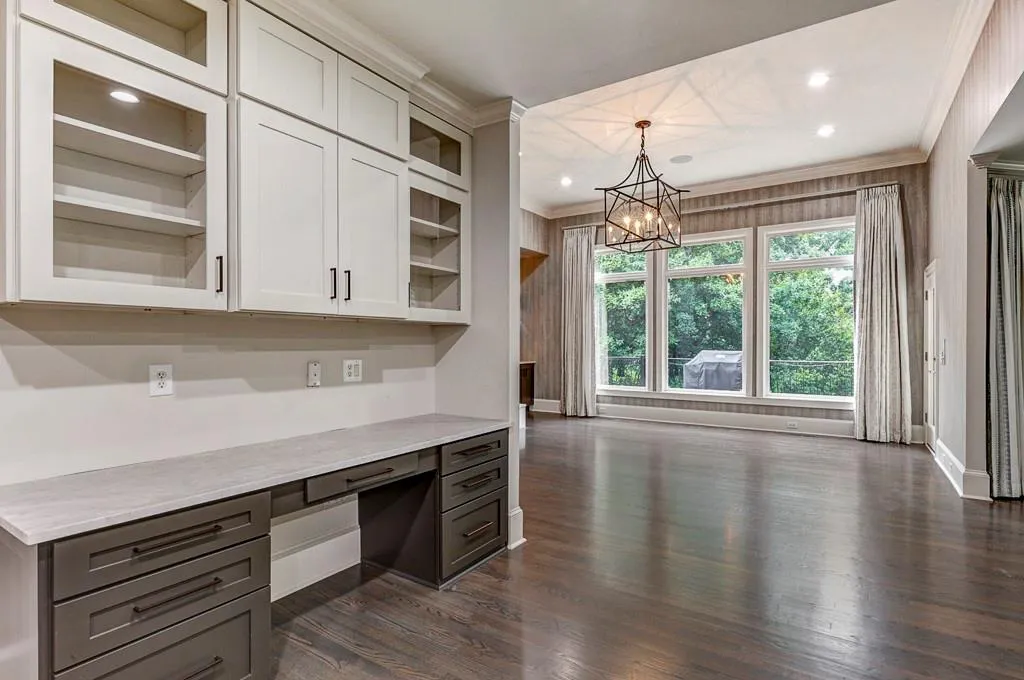 8111 Nesbit Ferry Road, Sandy Springs, Georgia 30350, 6 Bedrooms Bedrooms, ,5 BathroomsBathrooms,Residential,Sold,8111 Nesbit Ferry Road,6908249