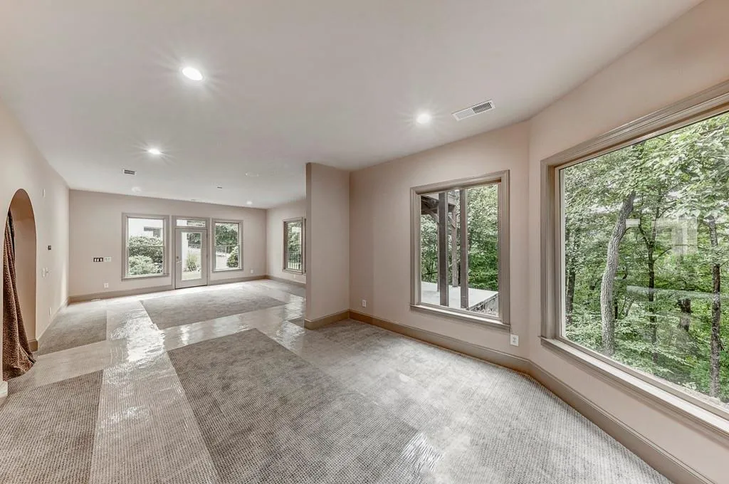 8111 Nesbit Ferry Road, Sandy Springs, Georgia 30350, 6 Bedrooms Bedrooms, ,5 BathroomsBathrooms,Residential,Sold,8111 Nesbit Ferry Road,6908249