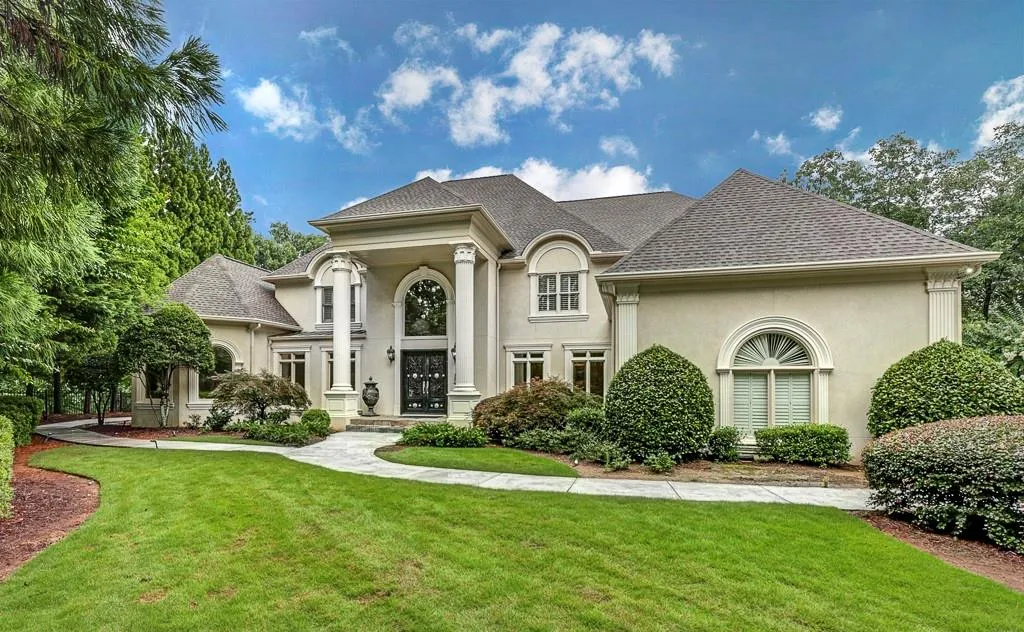 8111 Nesbit Ferry Road, Sandy Springs, Georgia 30350, 6 Bedrooms Bedrooms, ,5 BathroomsBathrooms,Residential,Sold,8111 Nesbit Ferry Road,6908249