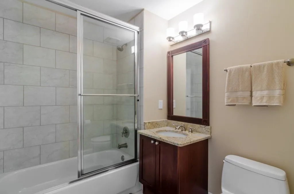 3245 Buckhead Forest Mews, Atlanta, Georgia 30305, 3 Bedrooms Bedrooms, ,3 BathroomsBathrooms,Residential,Sold,3245 Buckhead Forest Mews,5709490