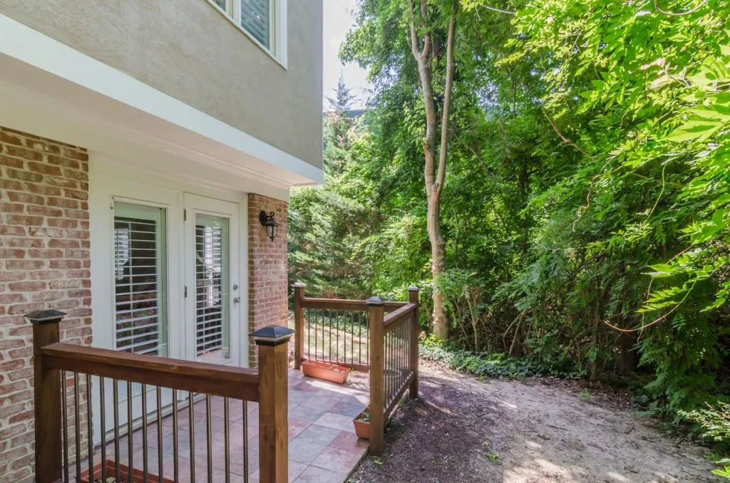 3245 Buckhead Forest Mews, Atlanta, Georgia 30305, 3 Bedrooms Bedrooms, ,3 BathroomsBathrooms,Residential,Sold,3245 Buckhead Forest Mews,5709490