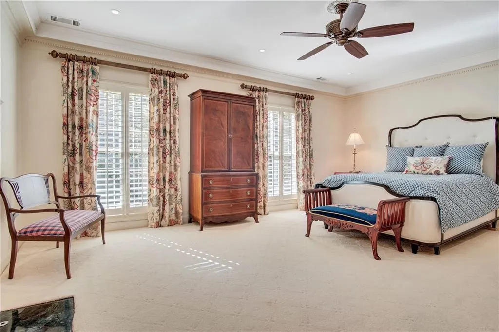 35 Sherington Place, Sandy Springs, Georgia 30350, 5 Bedrooms Bedrooms, ,5 BathroomsBathrooms,Residential,Sold,35 Sherington Place,6802803