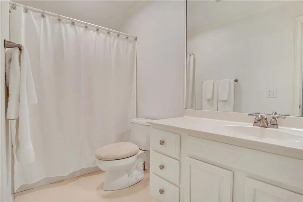 35 Sherington Place, Sandy Springs, Georgia 30350, 5 Bedrooms Bedrooms, ,5 BathroomsBathrooms,Residential,Sold,35 Sherington Place,6802803